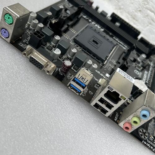 FM2 接口cpu用什么芯片组的主板