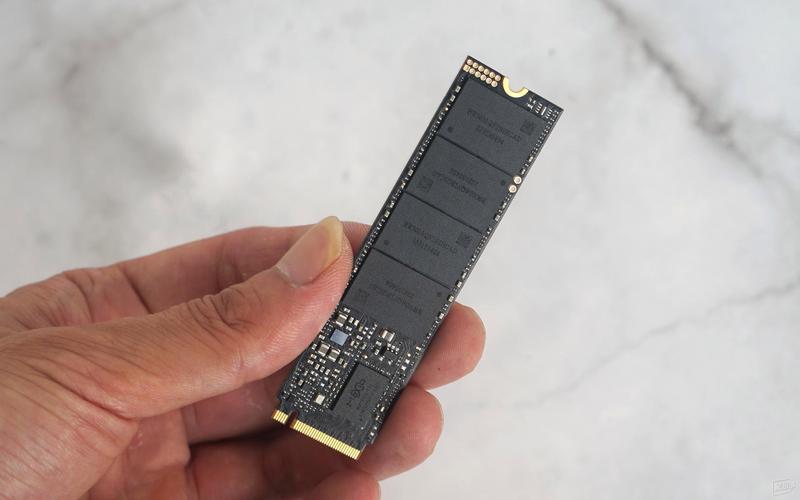 低配置电脑装固态硬盘