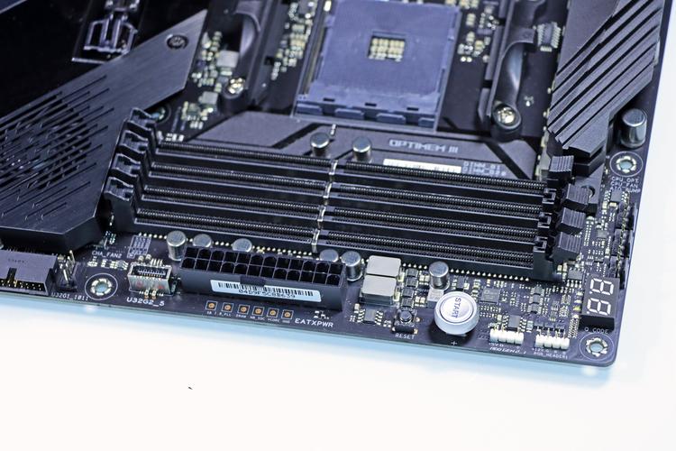 AMD的CPU插槽类型有哪些区别和特点？
