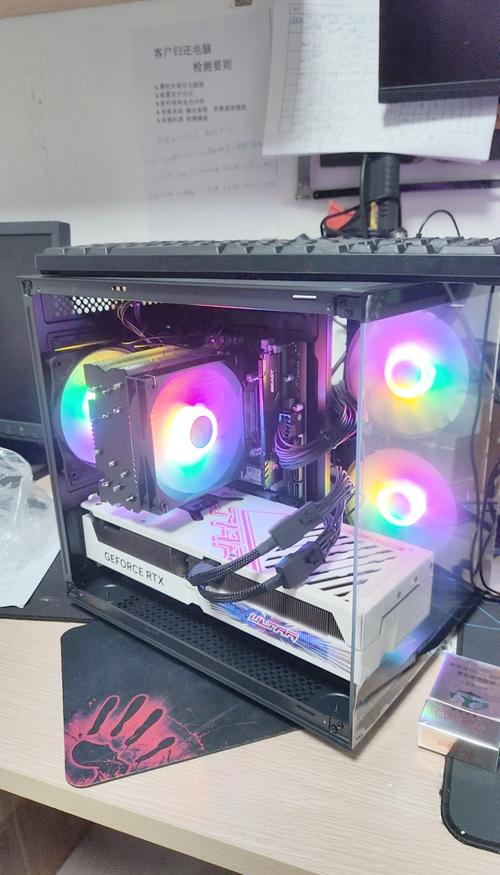夏日CPU降温新选择，水冷散热，让你的电脑清凉一夏！