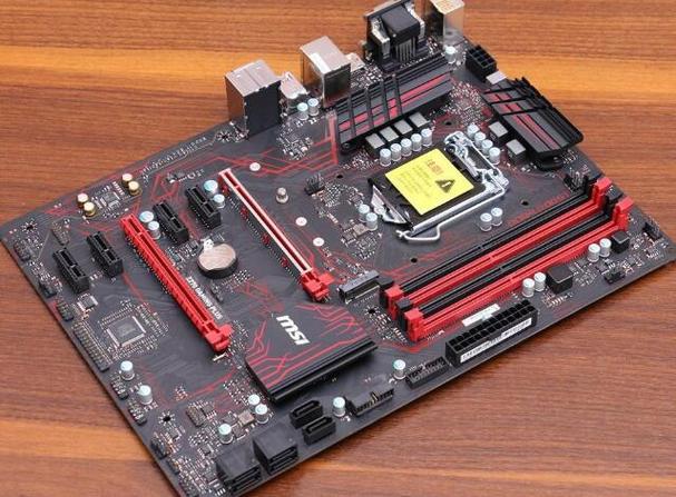 i7十代CPU上什么型号的主板