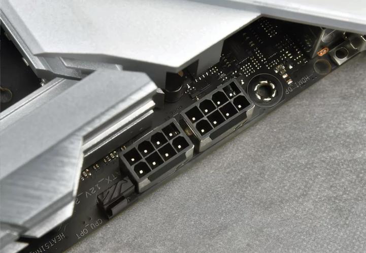 120瓦cpu配3相供电主板可以吗