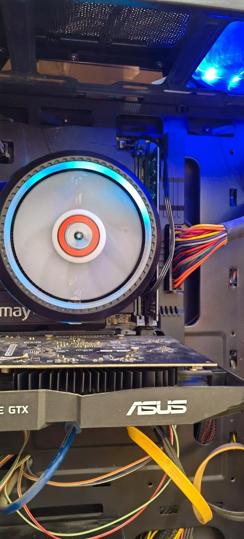 笔记本cpu和显卡的散热风扇