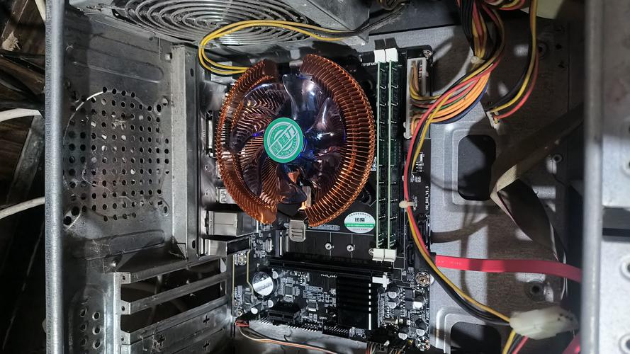 英特尔4590cpu配b85