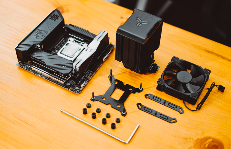 小机箱 cpu散热器 侧吹