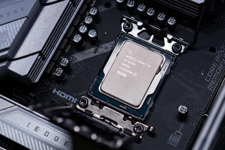 四相供电CPU超4g