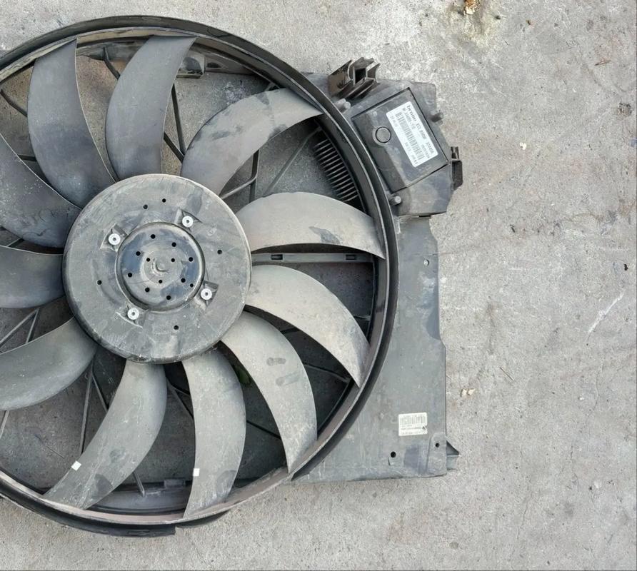 e3 cpu风扇转速 500