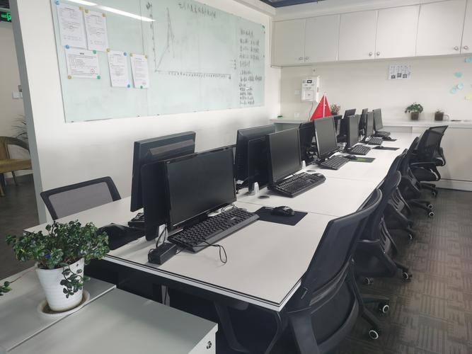 咸平网络科技有限公司