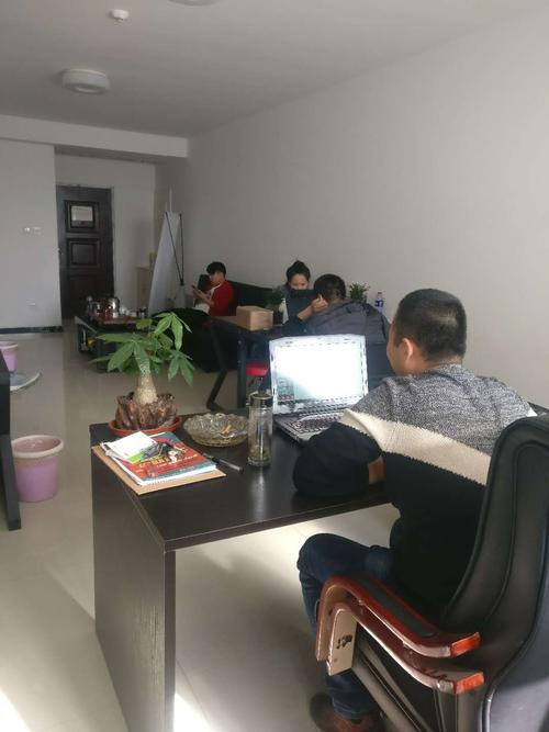 望都启凡科技网络中心