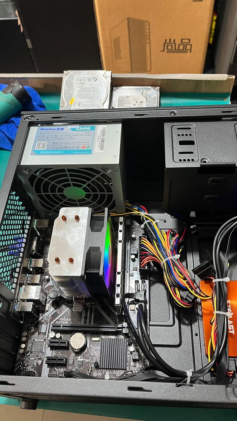 拆卸技嘉主板,从搭建到装上