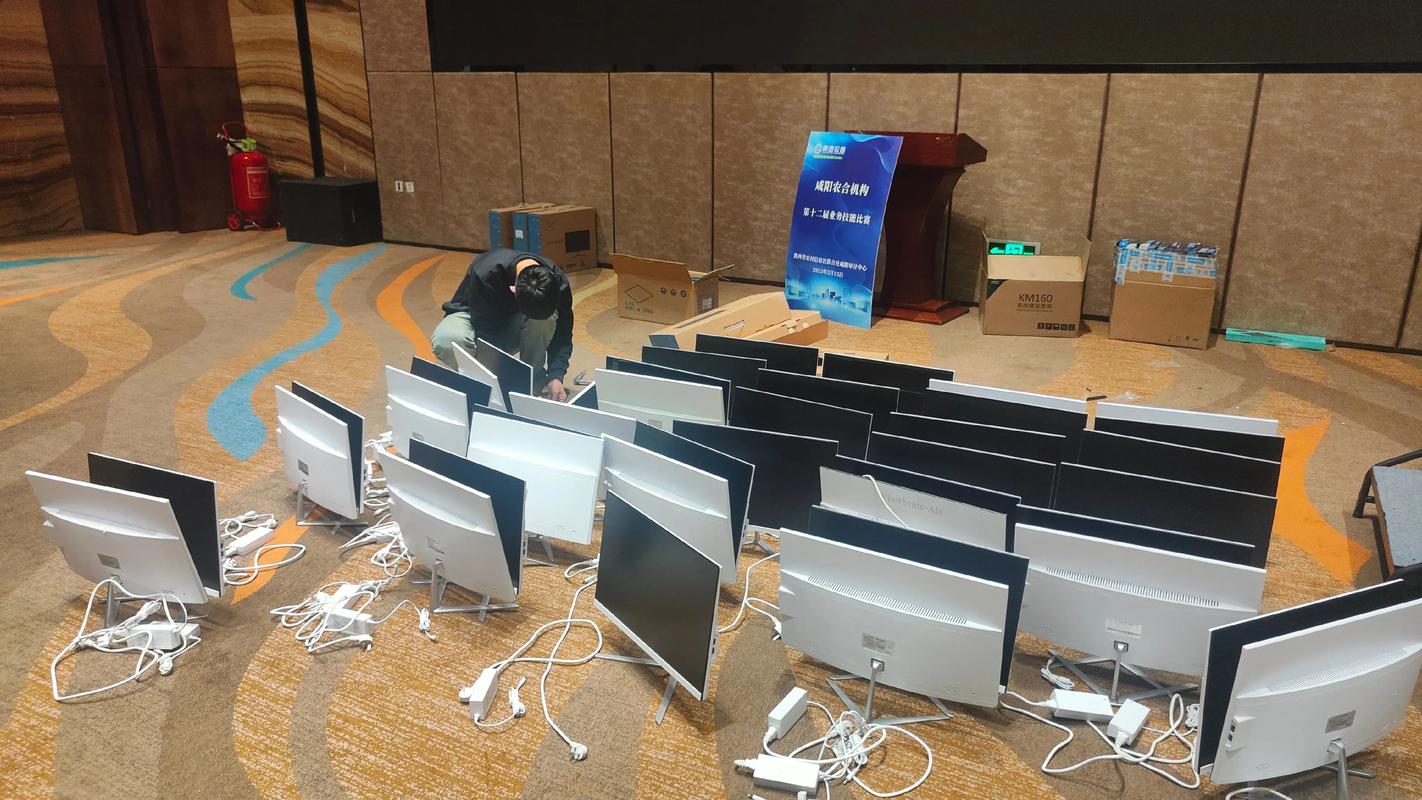 3元多开的电脑配置，高效使用小黑板？不，这可是大板子！