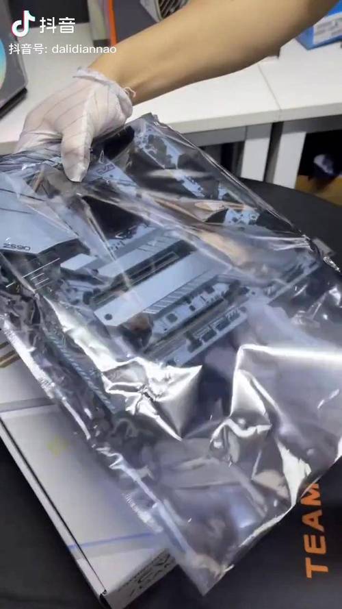 从零开始,组装你的理想电脑,组装步骤与关键技巧