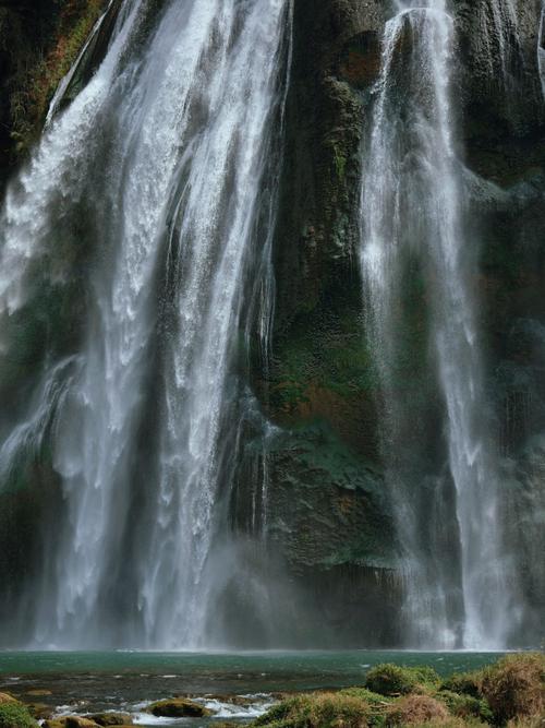 红石瀑布，大自然的完美艺术