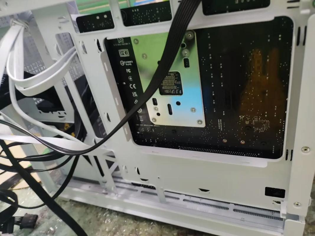 中高配置的组装电脑，从入门到巅峰，轻松上手