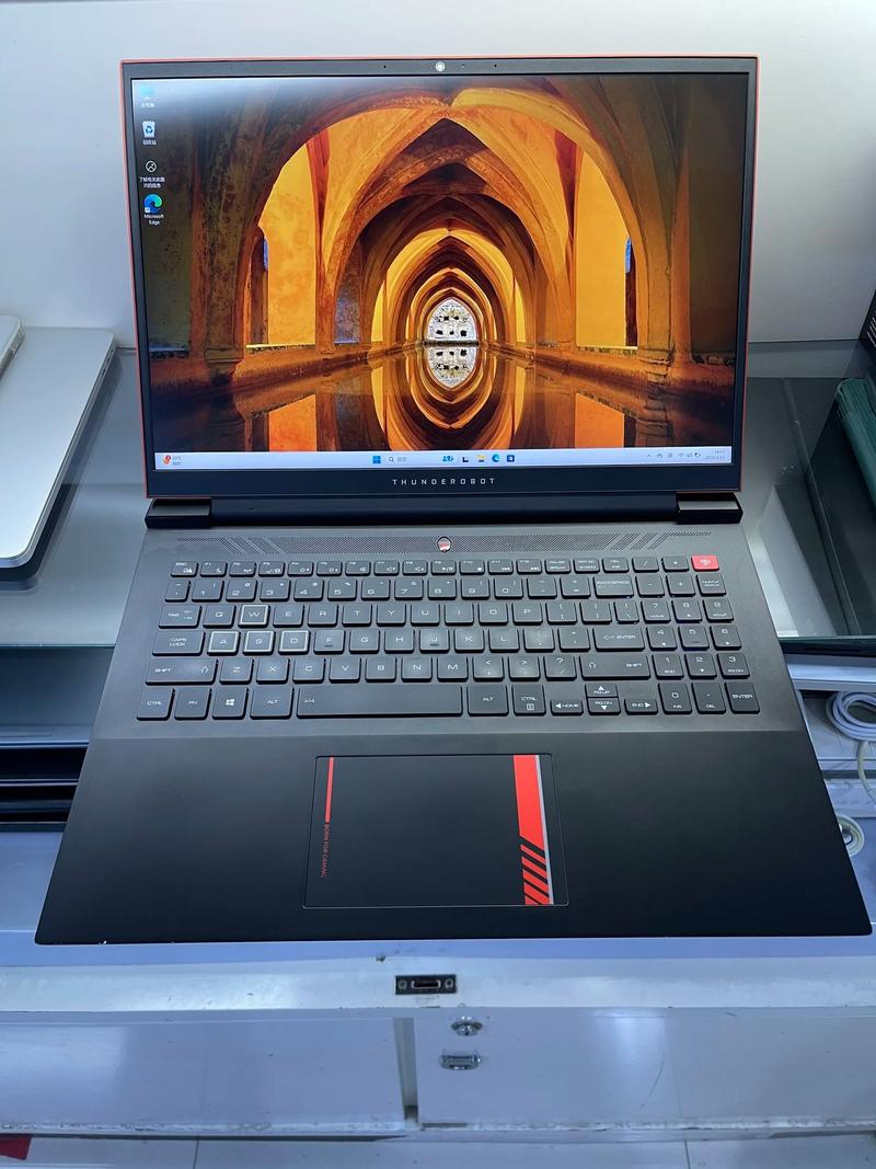 八核配置，让你的电脑成为游戏大师