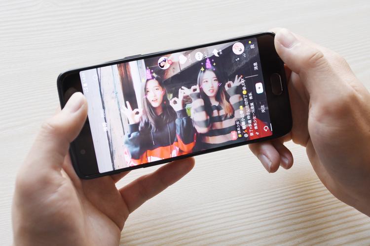 短视频刷赞平台秒刷，ks刷网站免费.1，如何提升内容影响力？