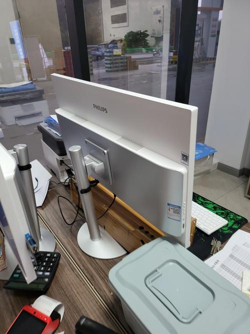 7系列计算机,性能稳定,大屏显示,轻松办公