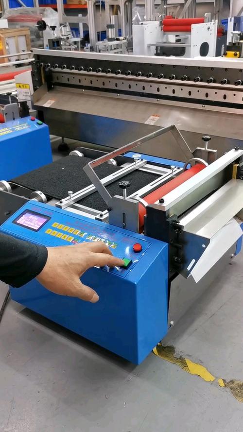 全自动电脑切带机,性能与成本的二选一