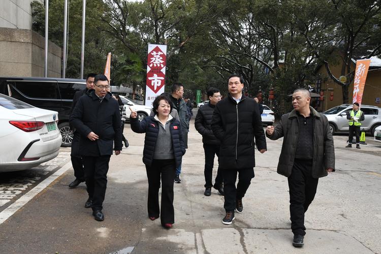 如何构建魏县集团网站?从选型到运营,一步到位!