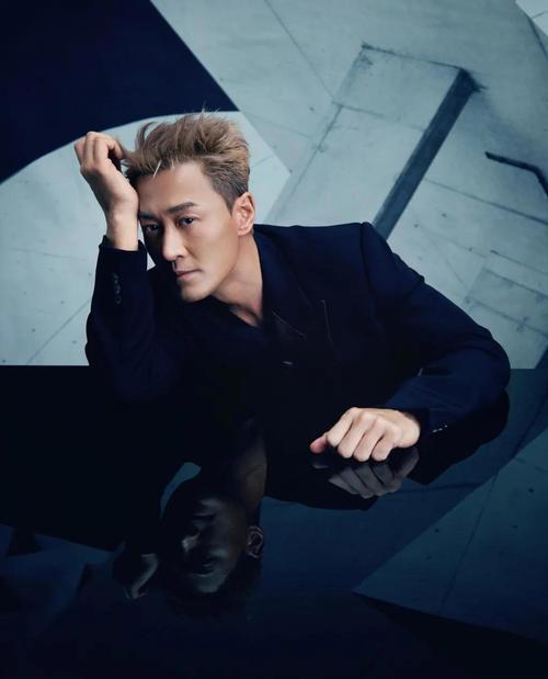 林峰医生，疫情中的坚守与希望