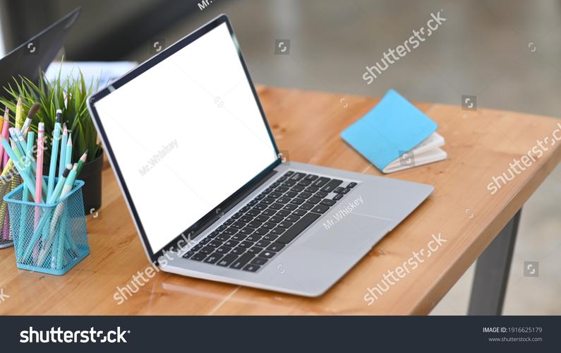 嗯，用户需要 ensuring that a laptop computer.