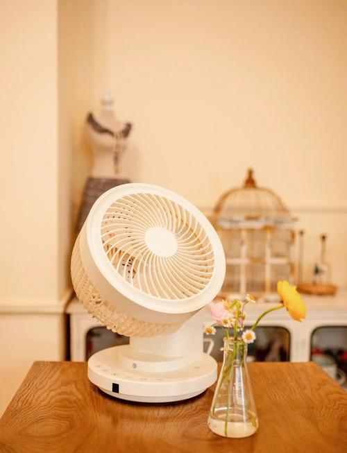 电脑风扇，让电脑更舒适，轻松高效