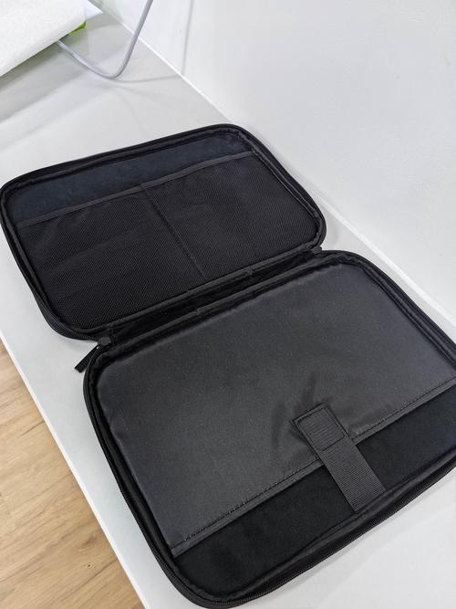 内胆包，笔记本电脑的实用小工具