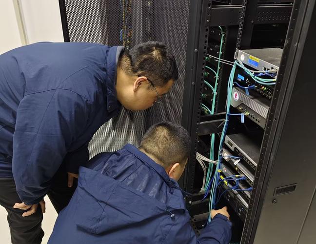 华侨通信网络有限公司，专业的技术解决方案，创新的网络体验