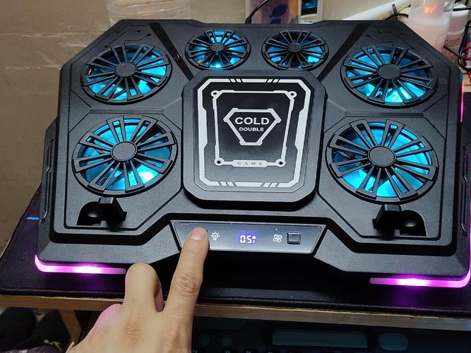 散热底座，笔记本电脑的隐藏散热之道