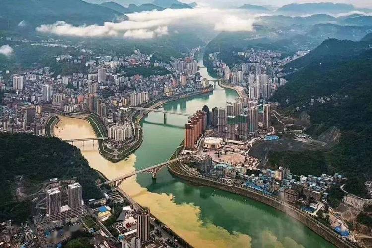 彭水，这座承载千年智慧的城市，正在开启新的篇章