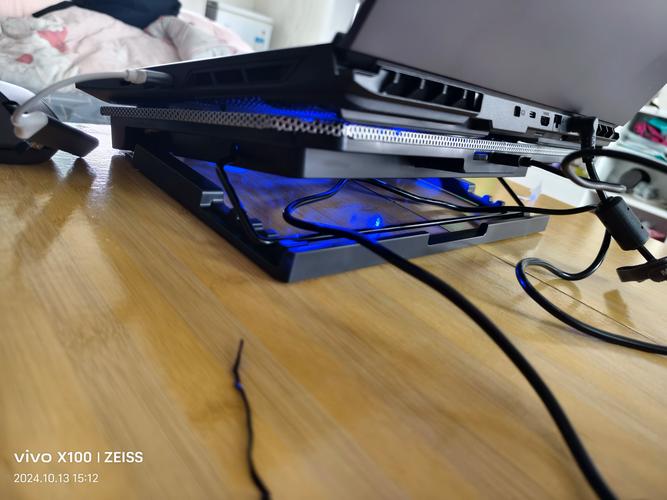 让现代笔记本电脑跑得更稳稳的散热之道