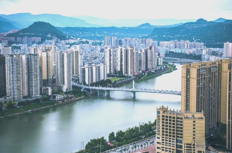 巴中,一座承载千年文化的现代城市