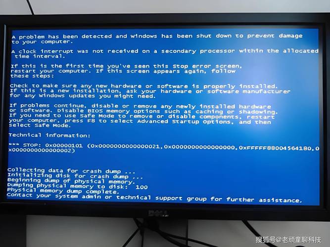 用户提到电脑老是死机,手提电脑无线上网。这表明用户在使用电脑时遇到了电脑死机的问题，同时无法通过手提电脑连接到互联网。这可能涉及多个原因，包括电源问题、网络连接问题、系统故障或硬件干扰等