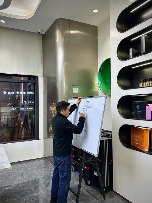 长沙一 speak，构建智能商业城市，打造 instant online experience