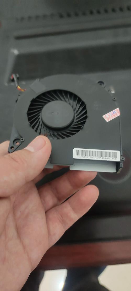 手提电脑散热器,你的电脑能飞起来吗?