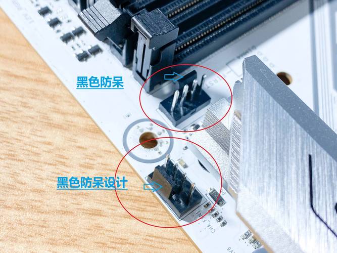 拆解CPU风扇，理解电脑内部结构的基石