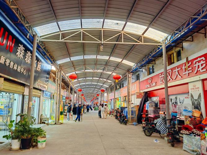 一、武汉商城的现状与发展