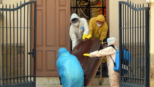 东营村疫情防控最新动态，infected cases、recovery rate、critical areas