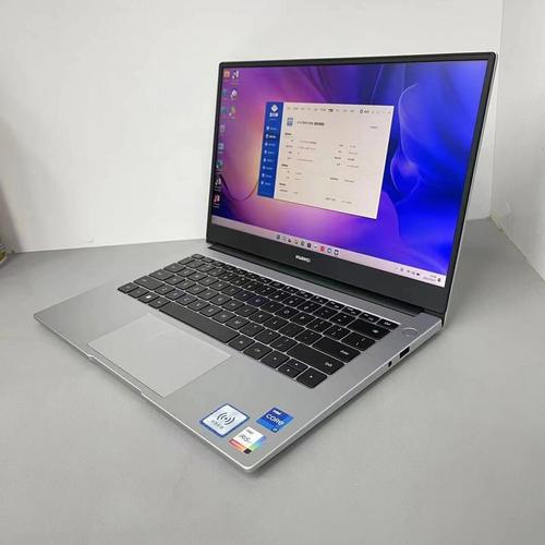 14寸笔记本电脑多大？世杰电脑学校怎么样？