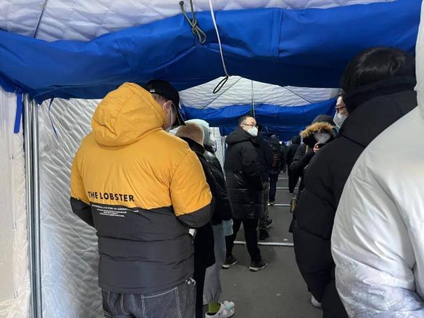 北京疫情,市民需求与医疗资源的双重挑战