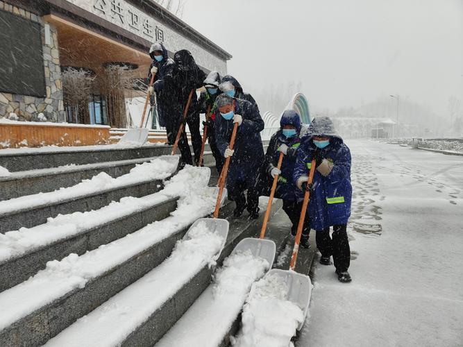 清积雪抗疫，助力疫情 prevention