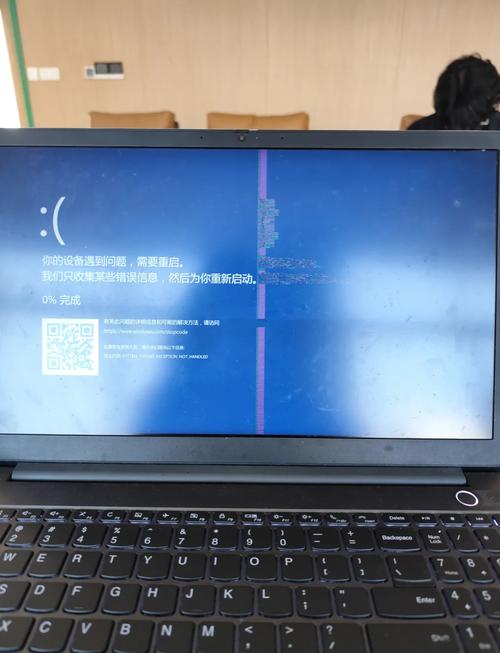 蓝屏和桌面主题变黑,是电脑运行中常见的问题之一。长时间的蓝屏和桌面主题变黑,通常是由于系统资源占用过高,导致电脑无法正常运行。而桌面主题变黑则是由于系统无法正确配置桌面图标,或者软件冲突而引起的