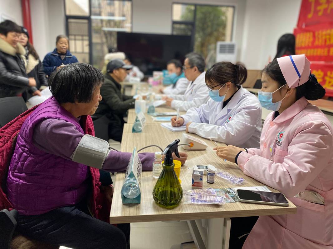 疫情已波及无锡高邮,医护人员与社区携手守护生命