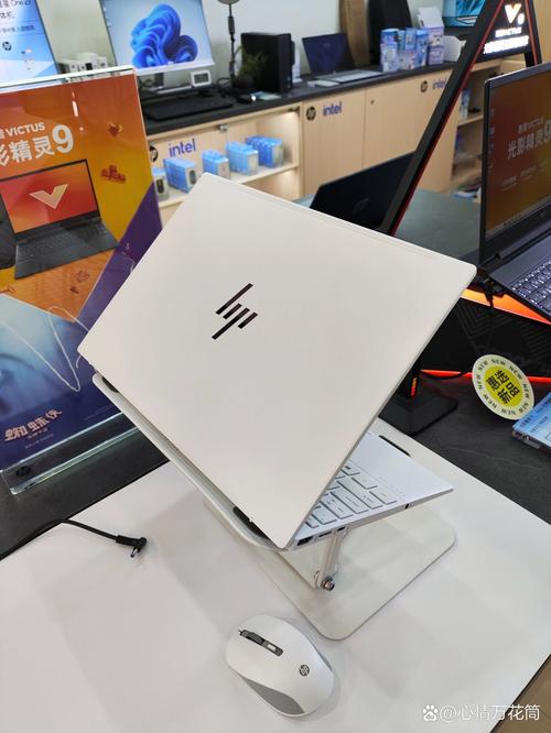 为什么选择最轻薄的笔记本电脑？knc平板电脑怎么样？