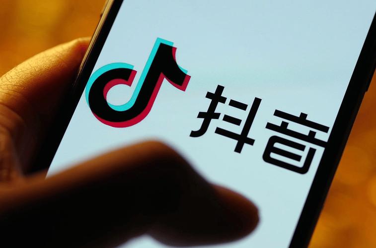 抖音刷赞与快手24小时业务，流量的两重打击