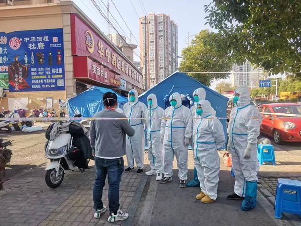 详细阅读:龙须塘,疫情的新found Hero?你是否也在关注龙须塘的疫情?你是否对这次疫情的防控措施感到担忧? 龙须塘,疫情的新found Hero?你是否也在关注龙须塘的疫情?你是否对这次疫情的防控措施感到担忧?