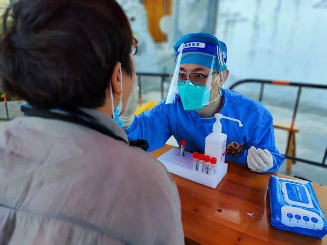义乌疫情最新消息，医护人员与居民共抗疫情！