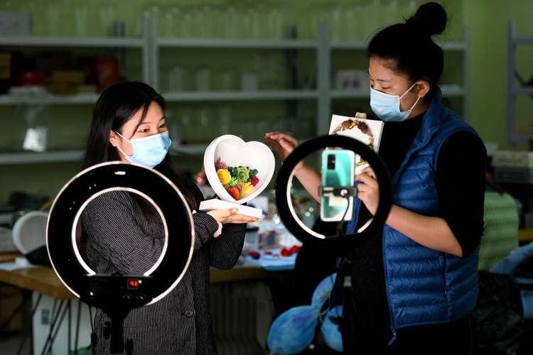 抖音爆品，24小时赞币免费下单，直播带货绝活