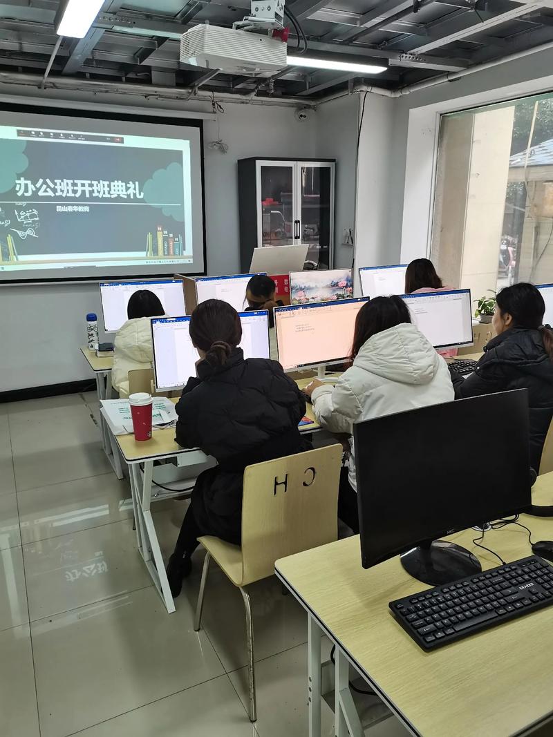厦门电脑培训，让学习更高效，让生活更美好！