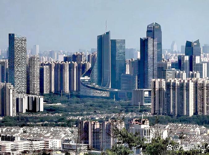 合肥作为中国重要的经济中心，其现代化建设备受关注。作为合肥本地的自媒体作者，我将重点为大家介绍合肥网站建设优化的具体方案和方法，帮助大家提升网站的吸引力和用户体验